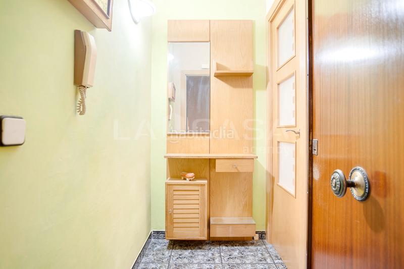 Foto d5adb41b-214e-4ea3-9839-47a4ecbcfbb6. Piso ascensor dos balcones en Sanfeliu Hospitalet de Llobregat (L´)
