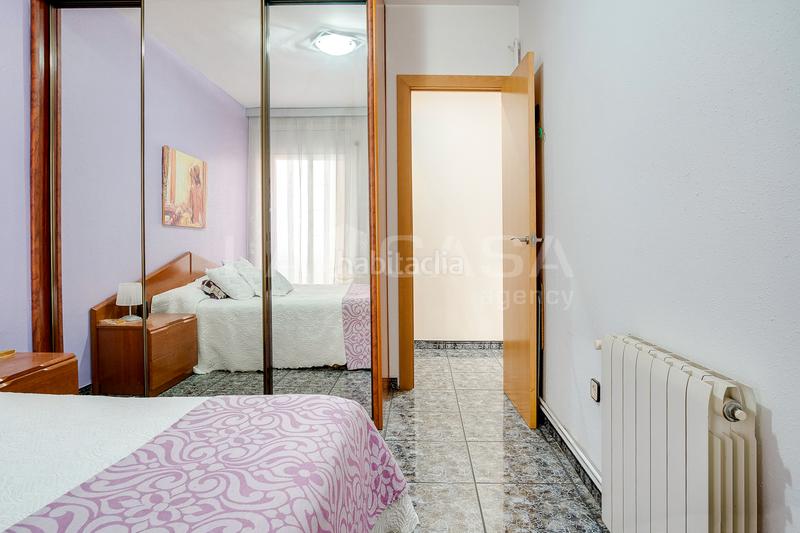 Foto ecf6c961-27be-4e57-9e6a-91383a7497d6. Piso ascensor dos balcones en Sanfeliu Hospitalet de Llobregat (L´)