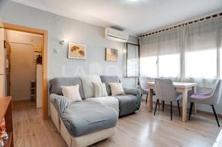 Appartement  Carrer buguenvil·lea. Dos habitaciones