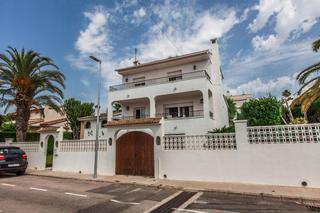 Chalet  Carrer del llebeig. Casa con liciencia turistica