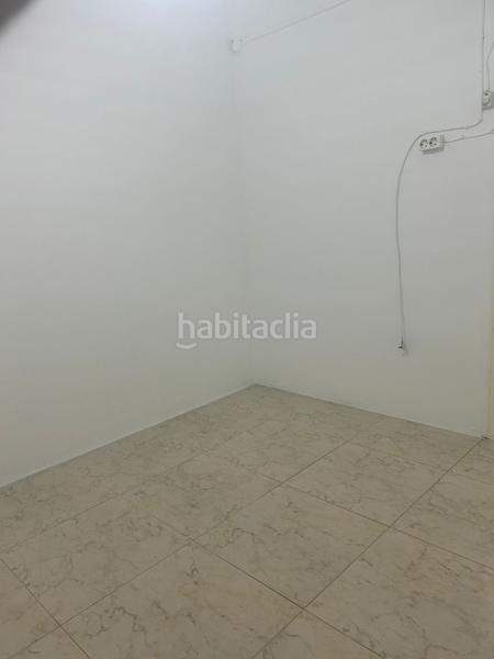 Foto 3275b83e-4760-4dde-807f-a122a5f9abc0. Piano terra in Vila de Gràcia Barcelona