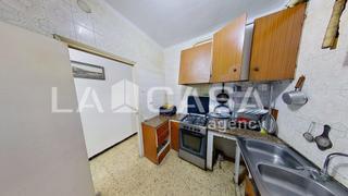 Pis  Carrer de pujades. Cuatro habitaciones