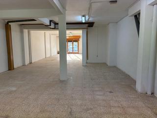 Business premise in Avinguda d'Isidre Martí