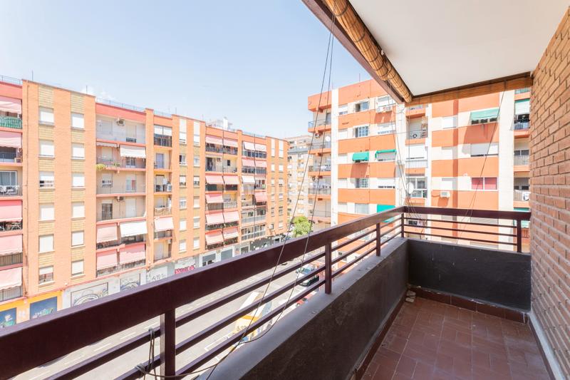 Foto d2ebfe90-e4a5-4065-8cfc-a17d0060c873. Etagenwohnung in Ciutat Jardí Valencia