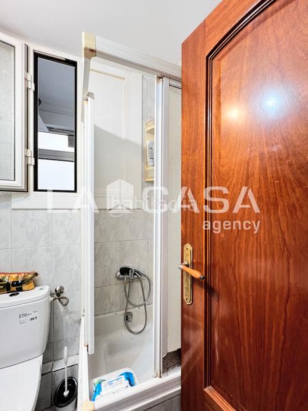 Foto de778e42-d588-4c9b-becf-6ccdb06a1c4f. Pis amb calefacció a La Salut Badalona