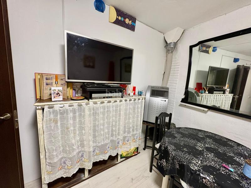 Foto a6b82ef0-9b08-40e1-bef2-7d8899b2a96b. Planta baja local duplex sin cedula en Sants Barcelona