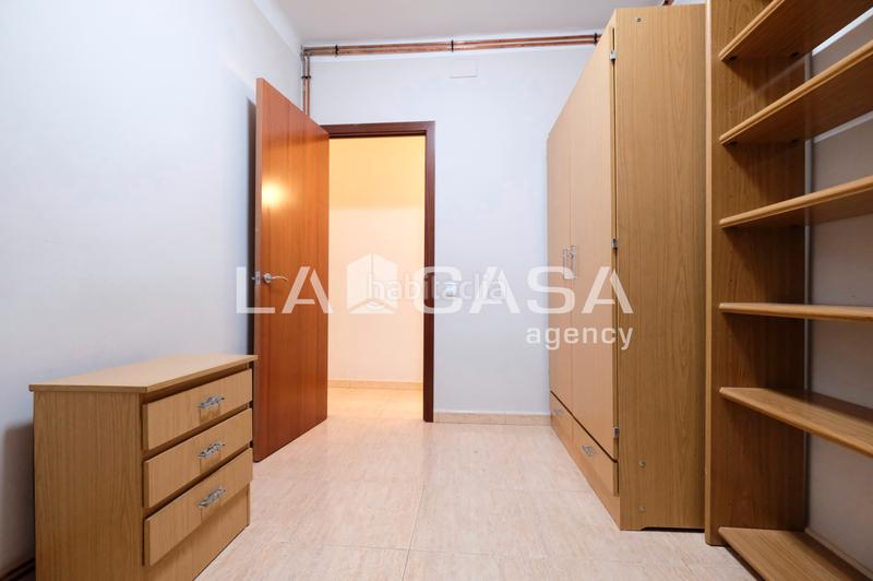 Foto 5b3c816a-8014-40ed-9501-cffbd2f574e6. Flat with heating in Roquetes Barcelona