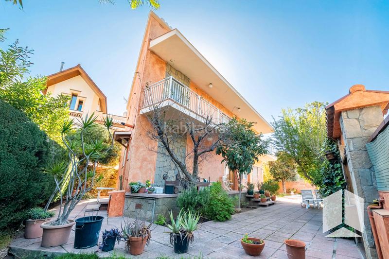 Foto 1a145333-9886-49df-9caf-dafdd86b72dc. Chalet mit heizung parking pool in Les Botigues Castelldefels