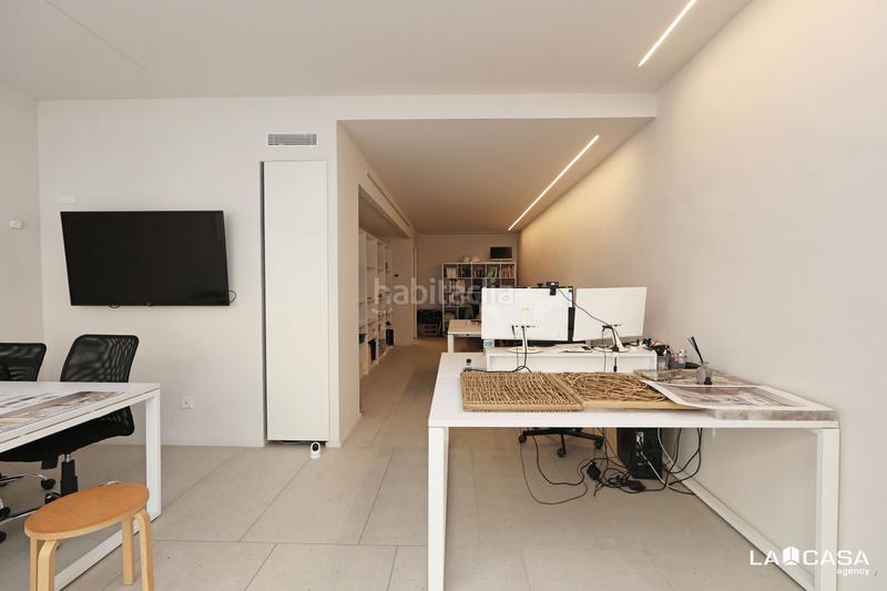 Foto b84c0b96-b1b6-4520-8824-227f680ae48d. Local comercial a El Poble Sec - Parc de Montjuïc Barcelona