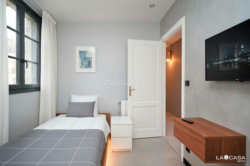 Foto 0b2d34b3-2beb-46e7-97f9-e6be0f618d66. Etagenwohnung mit heizung in El Poble Sec - Parc de Montjuïc Barcelona