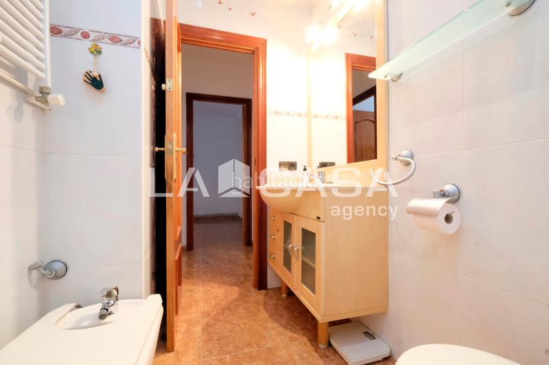 Foto e53122db-2b0d-4008-8a75-38e5c7cb4719. Pis a Turó de la Peira Barcelona