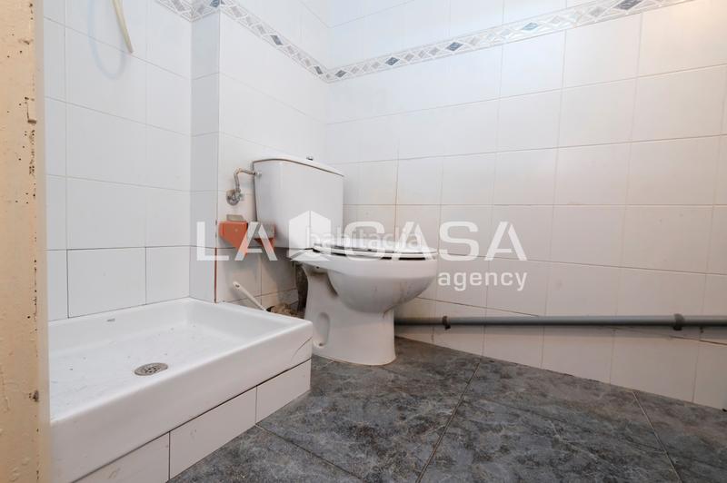 Foto d379d2ca-dcd1-4e50-b948-b5ecd9c44f60. Geschäftsraum in Porta Barcelona