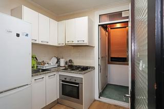 Flat  Carrer santa eulàlia. Dos habitaciones