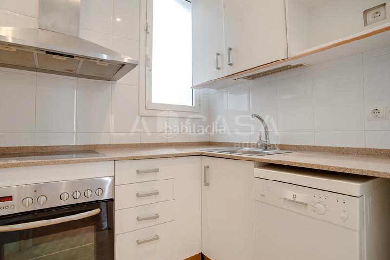 Foto 5aa9bee5-1eda-49d8-8b83-35f74c5584b5. Flat with heating in Sagrada Família Barcelona