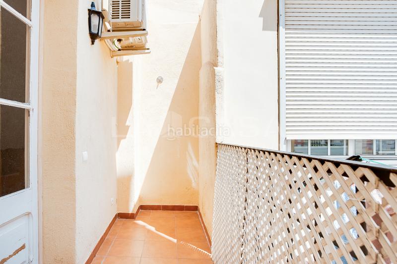 Foto bbb2f337-9264-40b5-a1c8-9ef20e4456ed. Flat with heating in Sagrada Família Barcelona