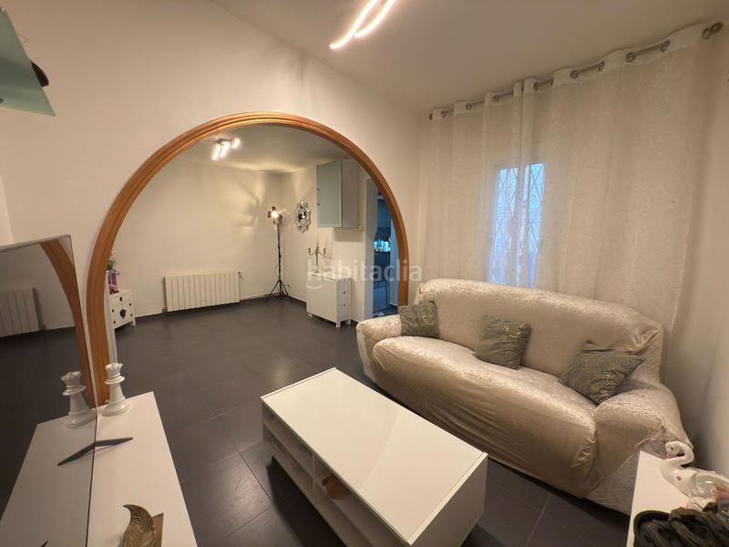 Foto 63c6cd34-91b0-4717-a15f-6da275c8b395. Ground floor in Sants-Badal Barcelona