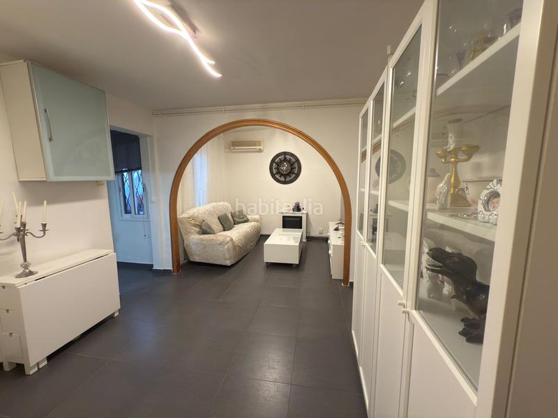 Foto 7a50e5fd-53df-4546-aef1-62b1880f5688. Ground floor in Sants-Badal Barcelona