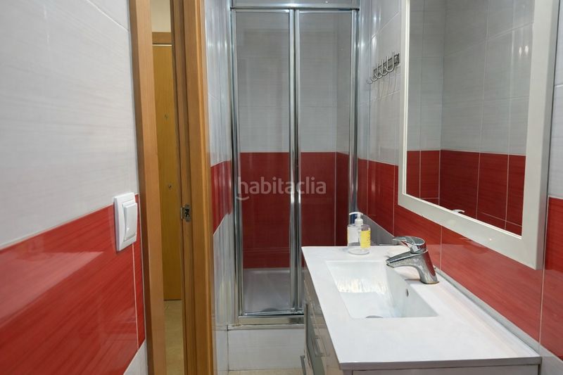 Foto 002f16a3-5c80-4bfc-aee1-b11fae20957e. Pis amb calefacció a El Pedró Cornellà de Llobregat