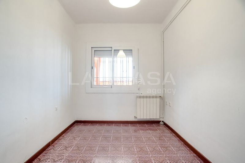 Foto 93276845-a721-4e42-907c-0b042cdf668a. Àtic a Pubilla Cases Hospitalet de Llobregat (L´)