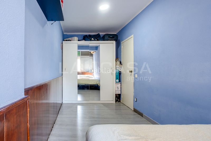 Foto e75399a0-3ff9-4795-b92c-1f404eaada8c. Pis a La Verneda - La Pau Barcelona