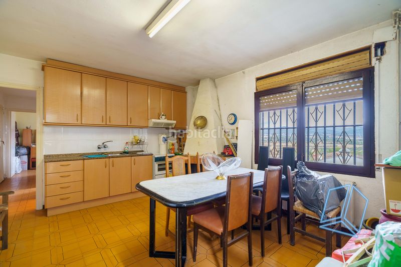 Foto 4045f3b5-b6e5-4ba2-ba62-29a894cf17dc. Casa amb aparcament piscina a Bisbal del Penedès (La)