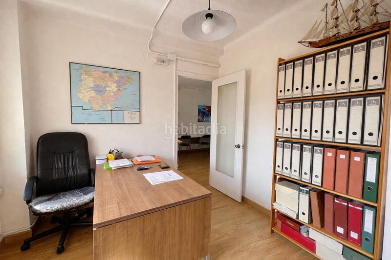 Foto 8dc80128-064a-4101-a1d7-e900f627f1a2. Pis a Sants Barcelona