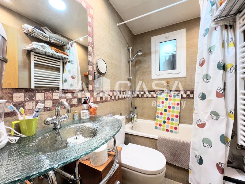 Foto 2598e879-c454-47e8-ba0b-5bb48a13e123. Pis a La Salut Badalona