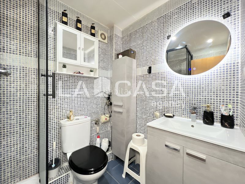 Foto 362b0b38-7965-4cb9-8f65-fc0d51b5e2cf. Pis a Llefià Badalona