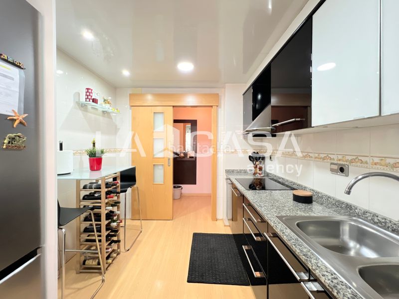 Foto 1cc56d7e-c519-4208-b1ed-e239e24c1c0d. Pis amb calefacció a Llefià Badalona