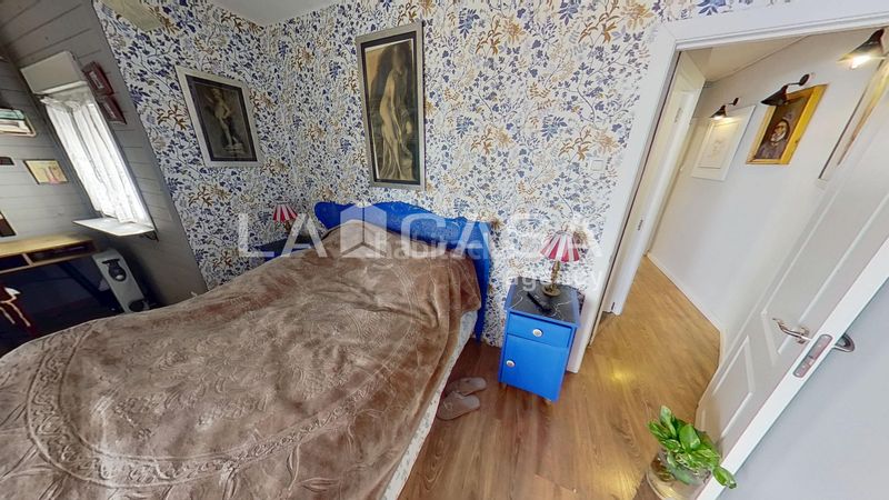 Foto cb63e97d-433e-406f-bbc3-e31346894371. Àtic a Carmel Barcelona