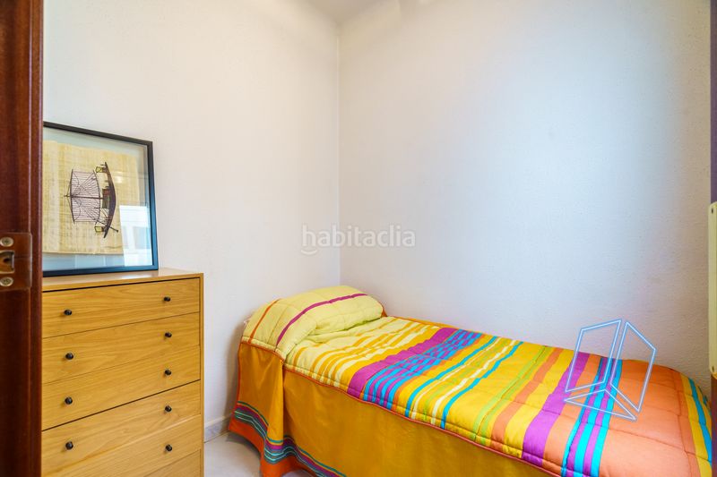 Foto bdaa4dd3-26ec-4814-919f-4ad1bcfd05ae. Pis amb calefacció a Baix Guinardó Barcelona