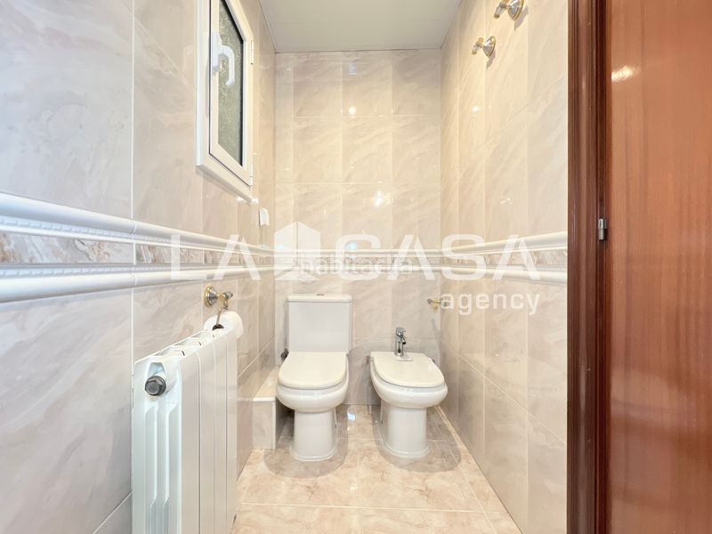 Foto 168af772-9a32-4b2c-b9a3-c1844782802e. Pis amb calefacció a Llefià Badalona