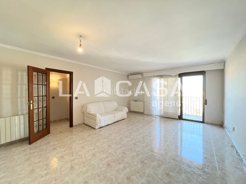 Foto a595833f-8dbb-43bc-a4a6-db3722e8b70a. Pis amb calefacció a Llefià Badalona