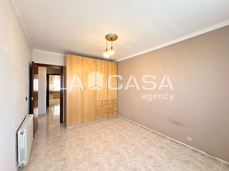 Foto e8126db2-3b18-45b5-a606-4cf2a6208766. Pis amb calefacció a Llefià Badalona