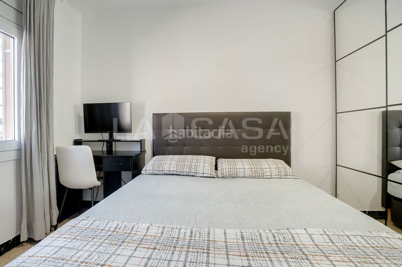 Foto ae0ea564-fc22-4886-91e8-477cc3a7ac33. Pis a Sant Martí de Provençals Barcelona