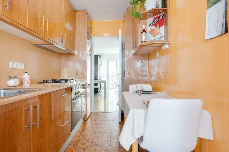 Foto b84bc437-ebba-496b-ab6c-8df21f85fcbe. Pis a Sant Martí de Provençals Barcelona