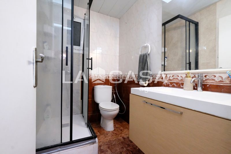 Foto 9e864762-5c15-4210-81ed-6b56eff0a01b. Pis a Verdum Barcelona