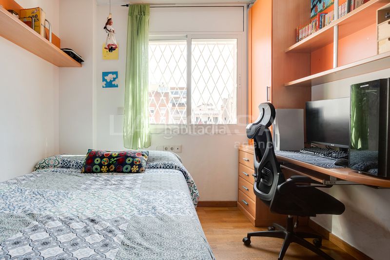 Foto 514d7219-e9ac-4714-bd45-af24660afd9d. Ático triplex con terraza en Sagrada Família Barcelona