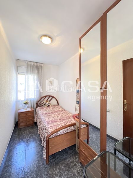 Foto 2c72f284-55ee-47f3-815e-2f43240cdbe9. Pis amb calefacció a Llefià Badalona