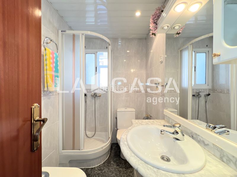 Foto 4b8e2bb4-878f-4a22-b20d-7cc176c733ad. Pis amb calefacció a Llefià Badalona