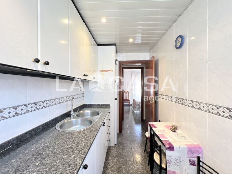 Foto 962343ba-aa4a-42d9-b1e1-48699564115f. Pis amb calefacció a Llefià Badalona