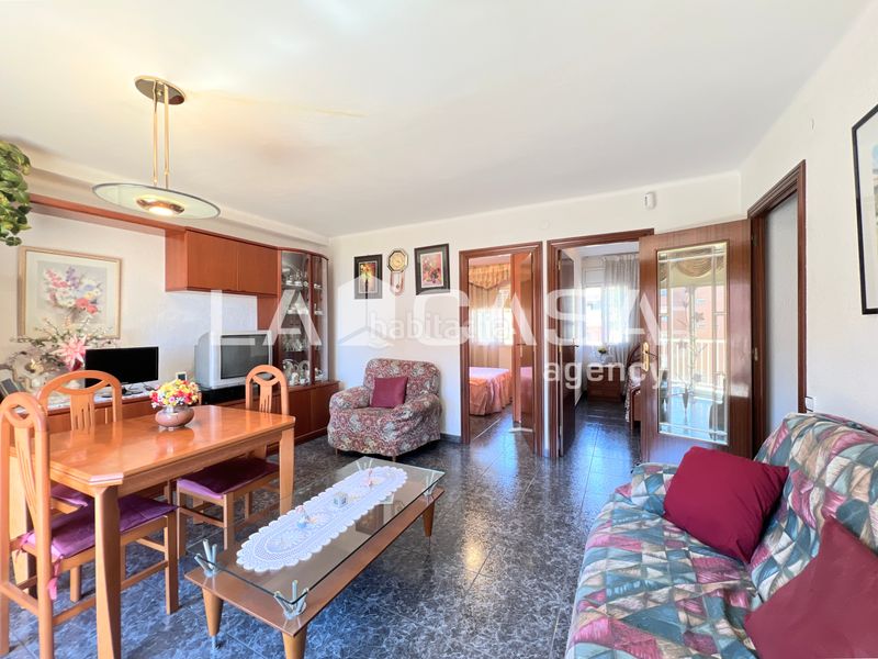 Foto f4f86746-37e0-4345-8465-16e7da3270f0. Pis amb calefacció a Llefià Badalona