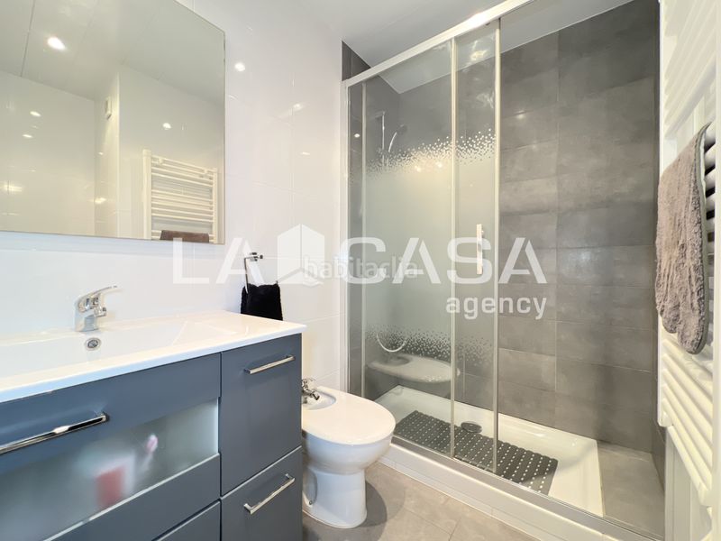 Foto 6f588aec-b9c9-4092-8b74-058a127afd52. Pis a Llefià Badalona