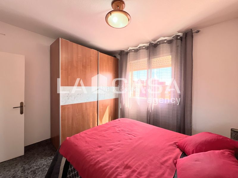 Foto 885964f0-6e62-4523-b42e-ac1dcb734a70. Pis a Llefià Badalona