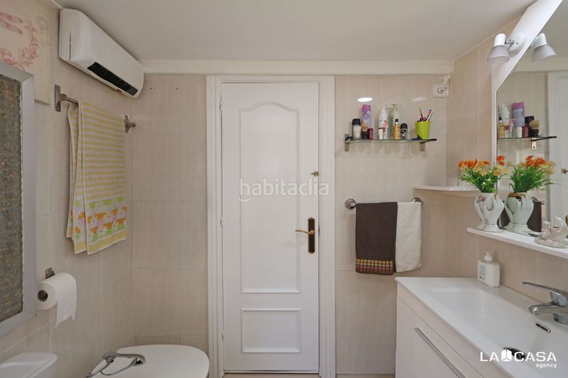 Foto 0d2fe1d4-8c82-4bfe-bf5d-c5ed319cb6ec. Pis a Can Vidalet Esplugues de Llobregat