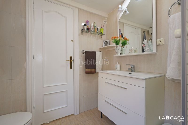 Foto 11067960-cff6-4162-a0cf-a53f0ba32aec. Pis a Can Vidalet Esplugues de Llobregat