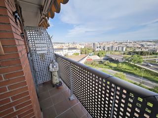 Pis  Carrer de l'emigrant. Piso con ascensor, parking vistas increibles