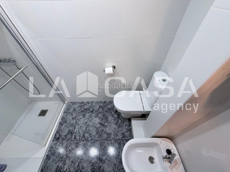 Foto 670ec1ea-ecad-4495-9f81-afbe9c4caca7. Pis a La Verneda - La Pau Barcelona