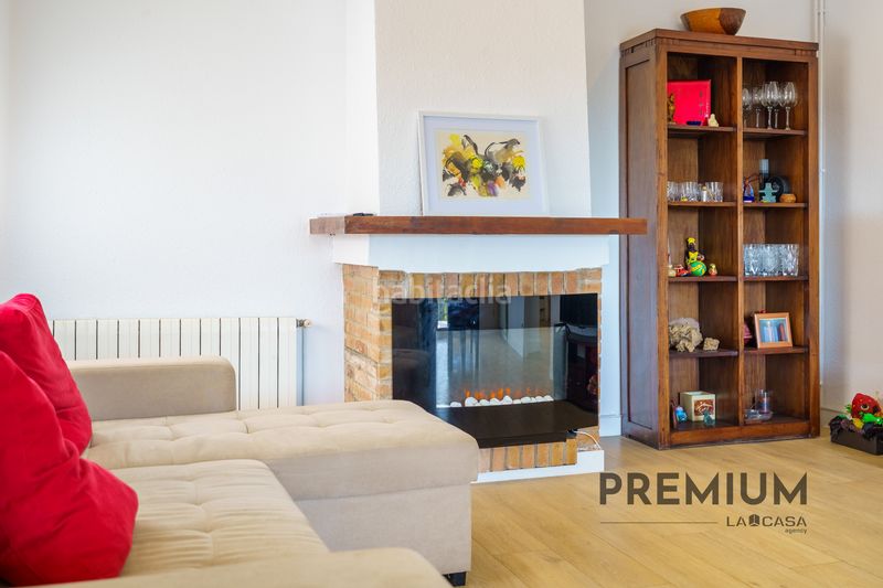 Foto 552eb6cc-5282-48ce-8397-c7af6cde9f91. Casa amb calefacció aparcament piscina a Montmar Castelldefels