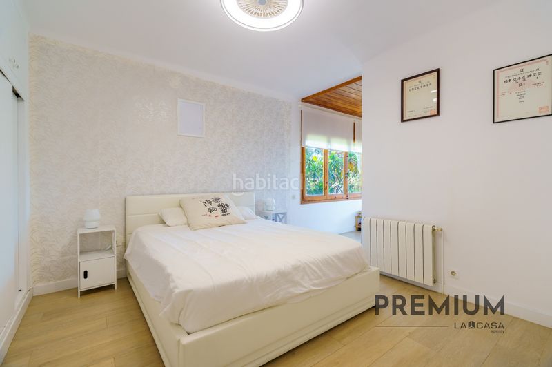 Foto 5708984d-66ae-4b09-98ad-825c16eed0da. Casa amb calefacció aparcament piscina a Montmar Castelldefels